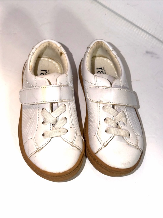Nordstrom Other - Nordstrom Kids White Man Made Leather Sneaker with Gum Sole - Classic Casual